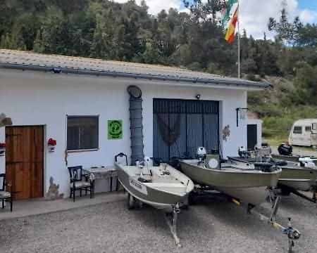 R U Ready Fishing, River Ebro Mequinenza Zewnętrze zdjęcie